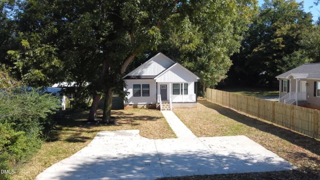 1010 Maple Avenue, photo 5 of 25