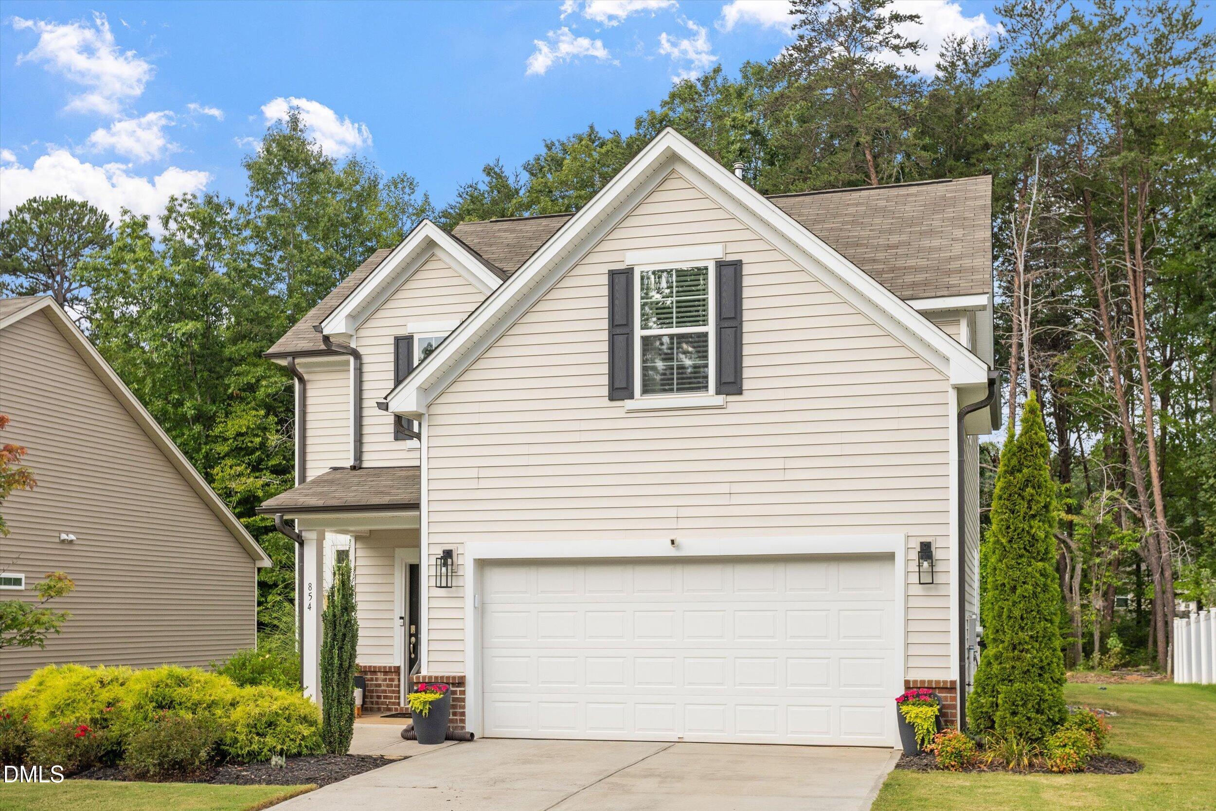 854 Royal Oak Lane