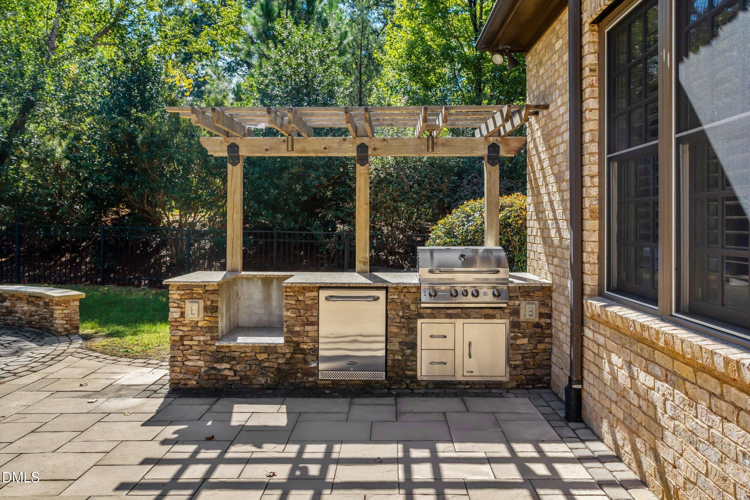 102 Michelangelo Way