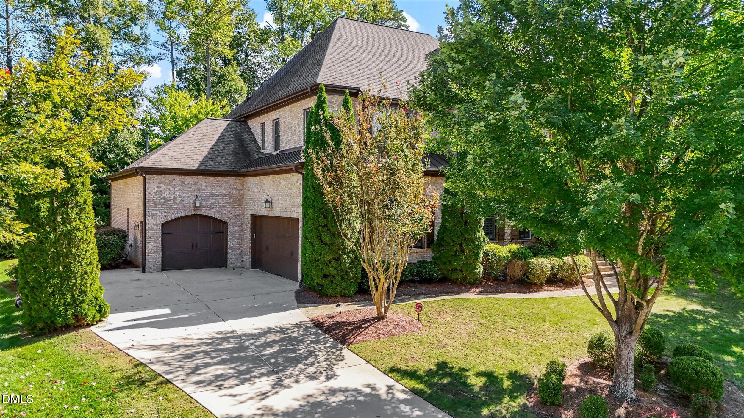 102 Michelangelo Way