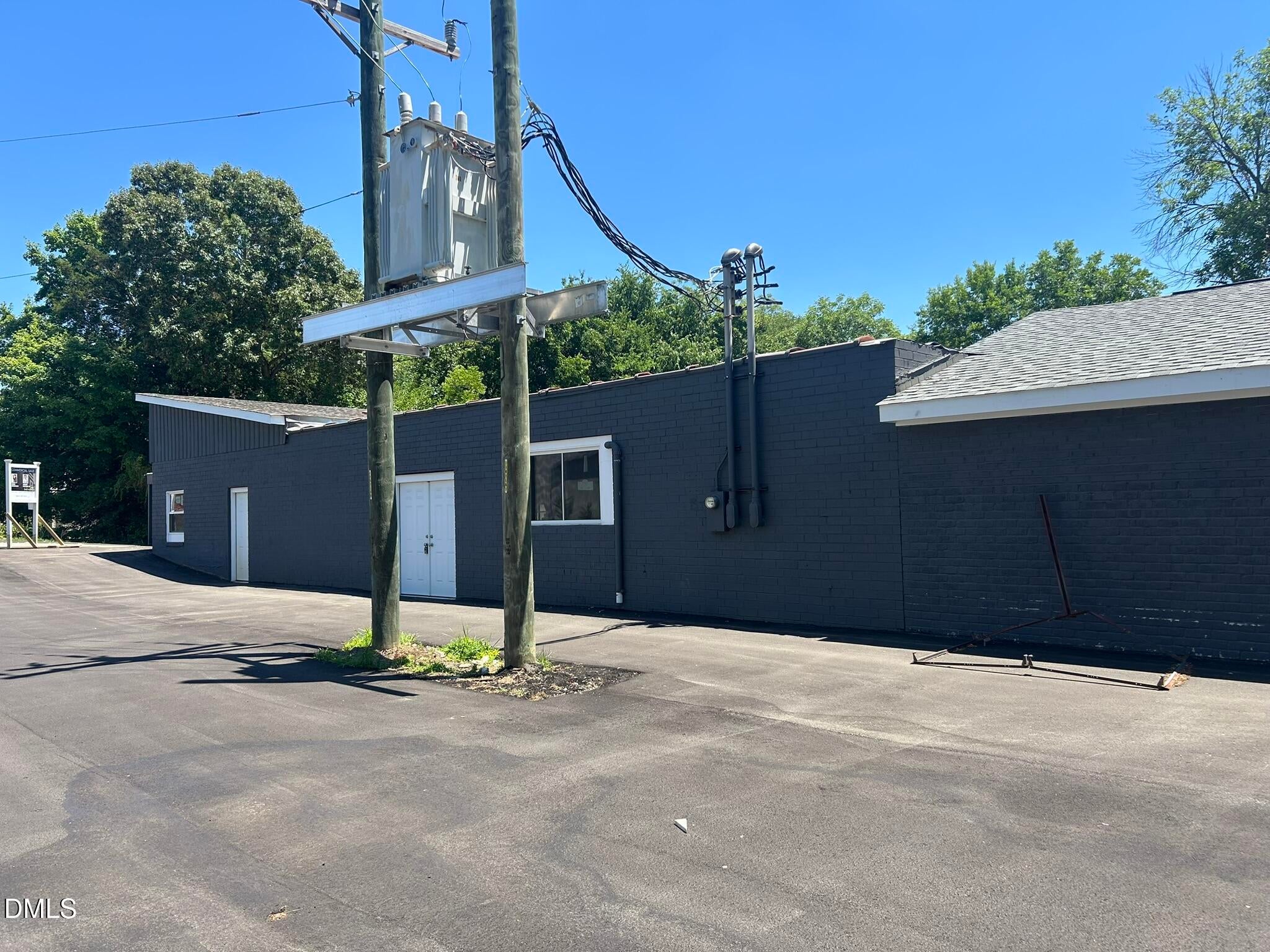 300 Guthrie Street