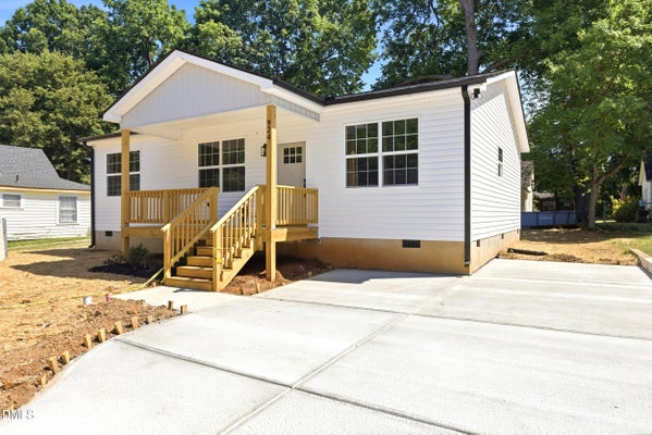 924 E DAVIS ST, BURLINGTON, NC 27215 - Image f11c0d09183712e3f433fd6aa8cb8da4/4251805623