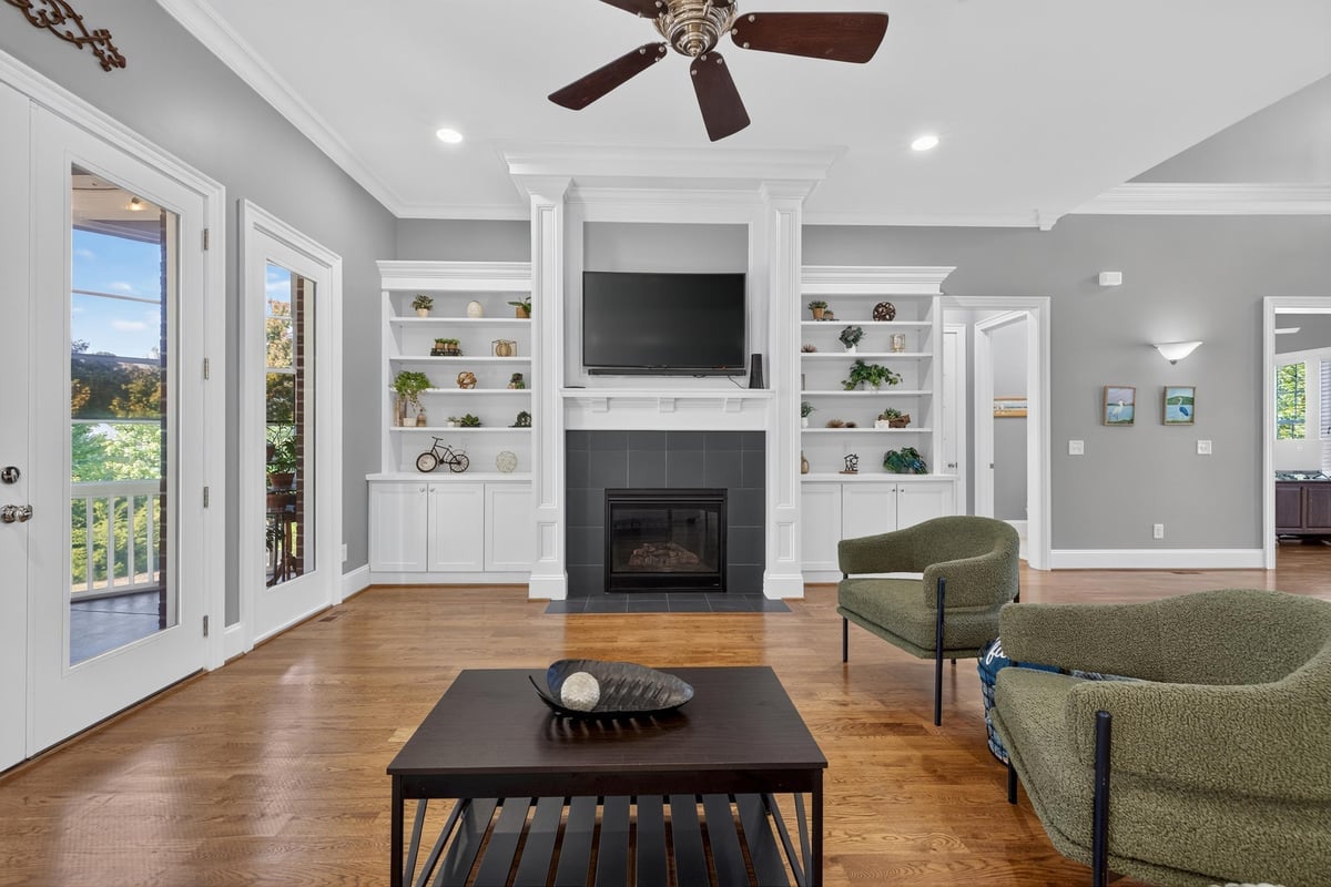 3113 Floresta Drive