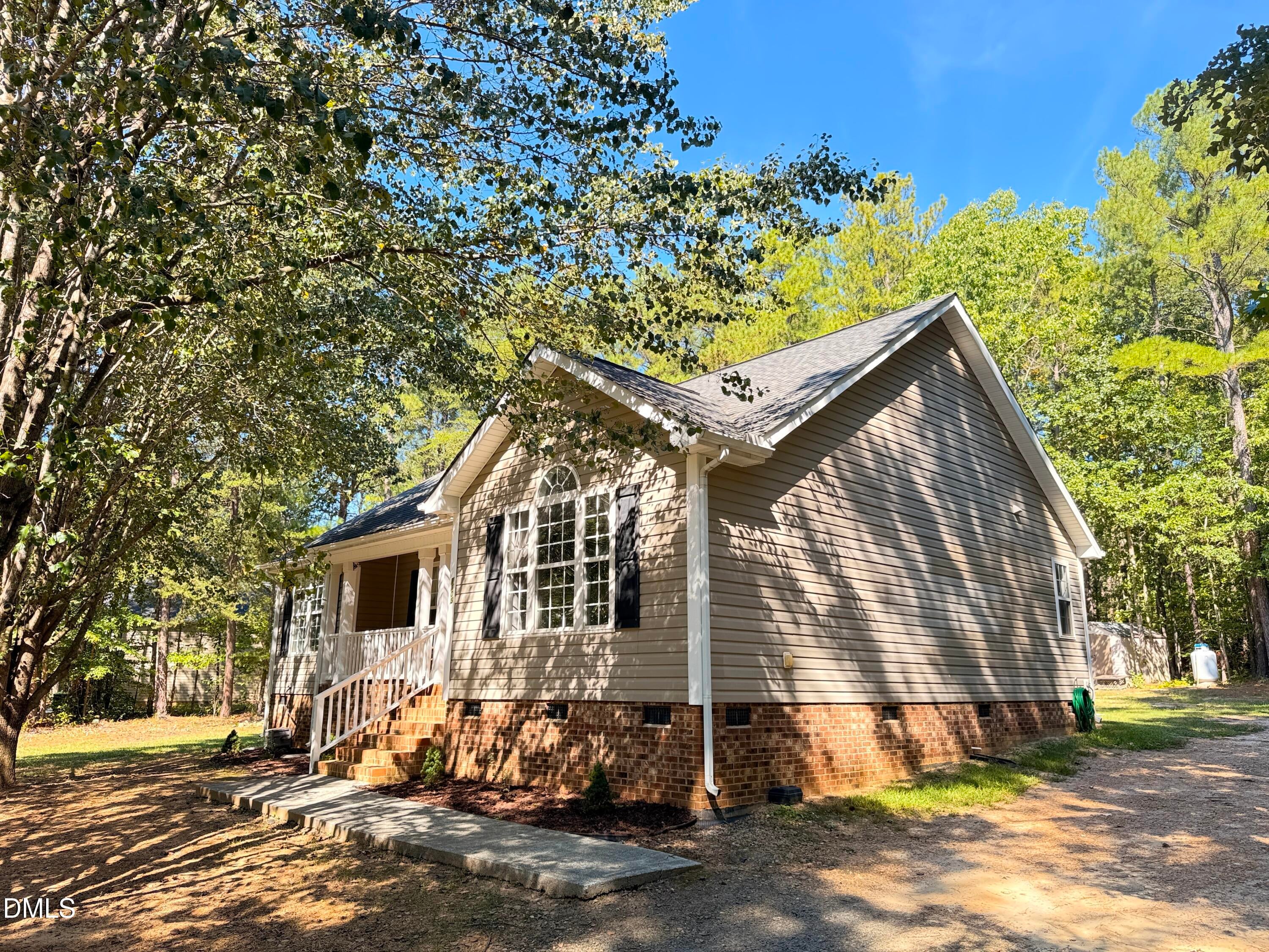 1105 Lake Ridge Drive