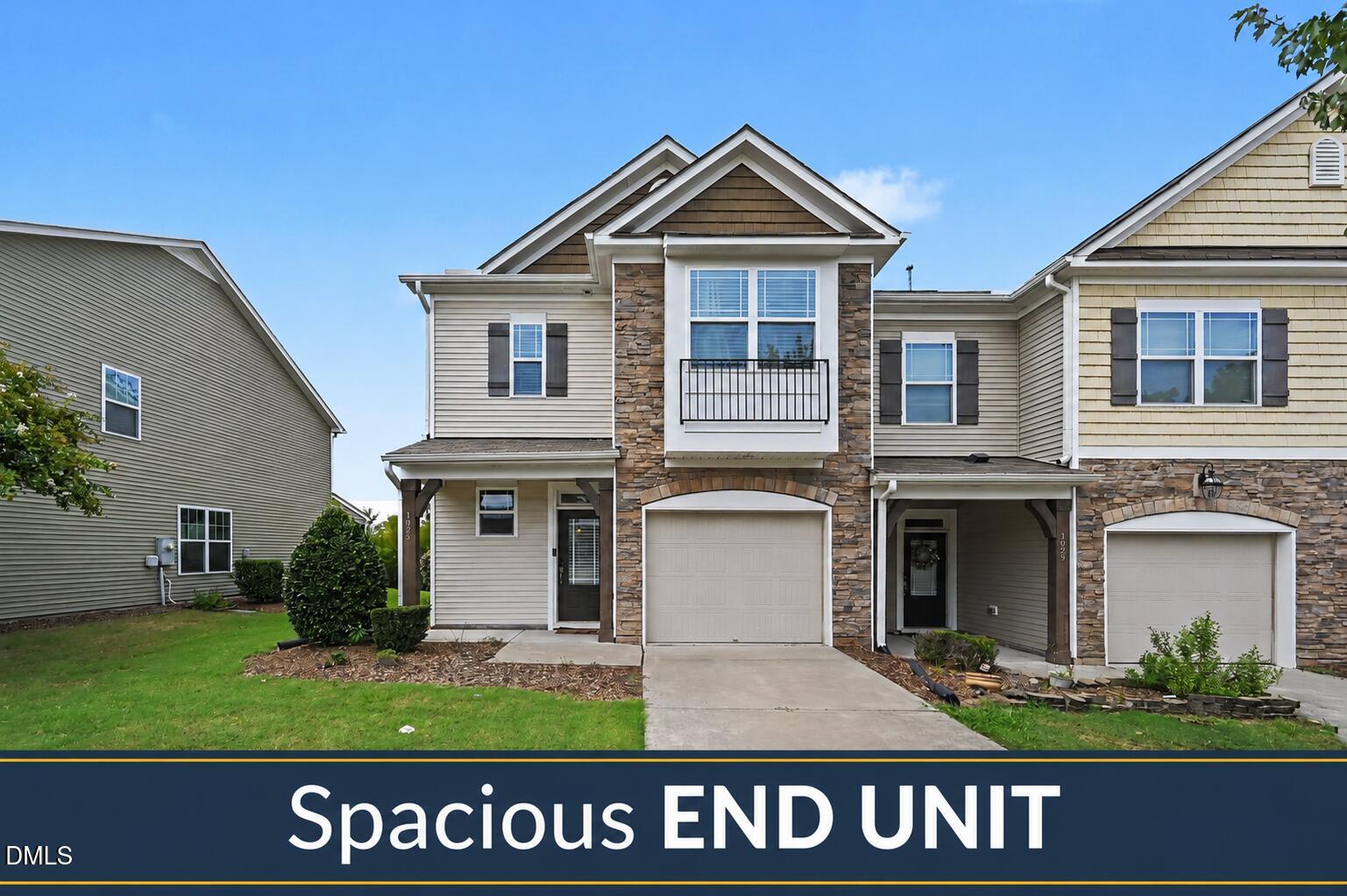 1025 Historic Circle