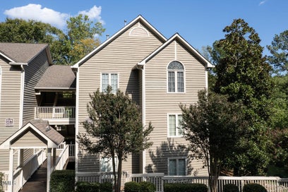 313 Glen Echo N Lane Cary NC 27518