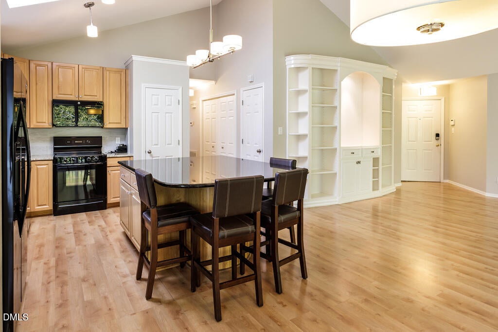 313 Glen Echo N Lane