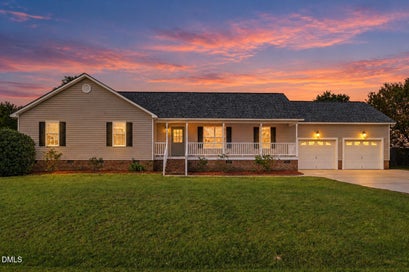 27 Old Tree Court Willow Springs NC 27592