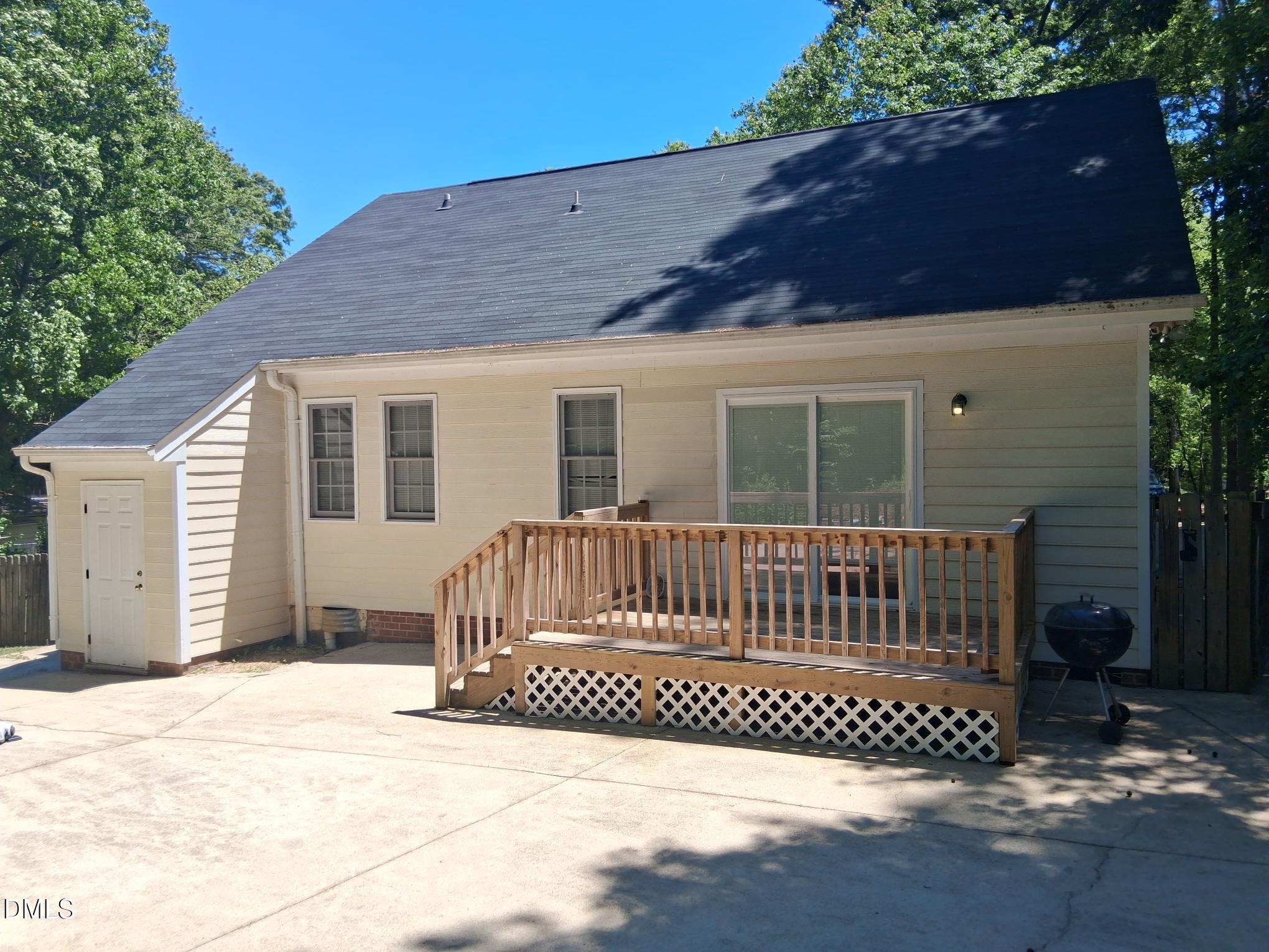 600 Maxwell Drive