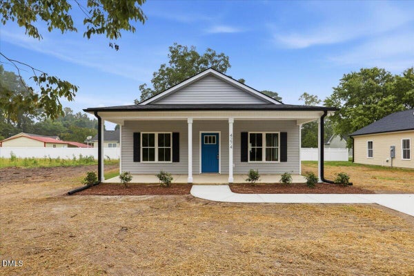 4274 ELLIS AVE, FARMVILLE, NC 27828 - Image f2aca1198de7a7294fd341d5f4d2f4e4/1428817699