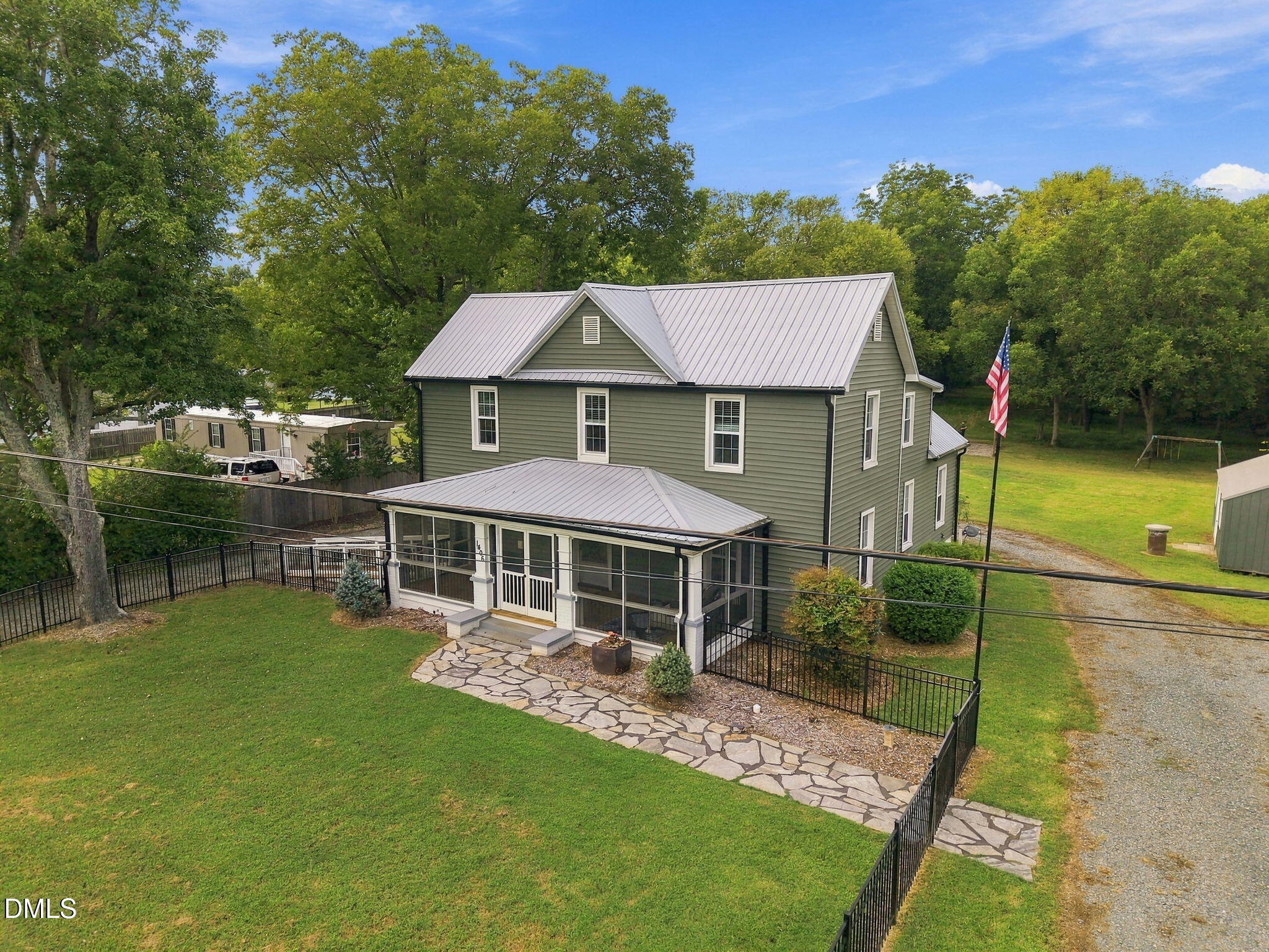 1406 E Main Street