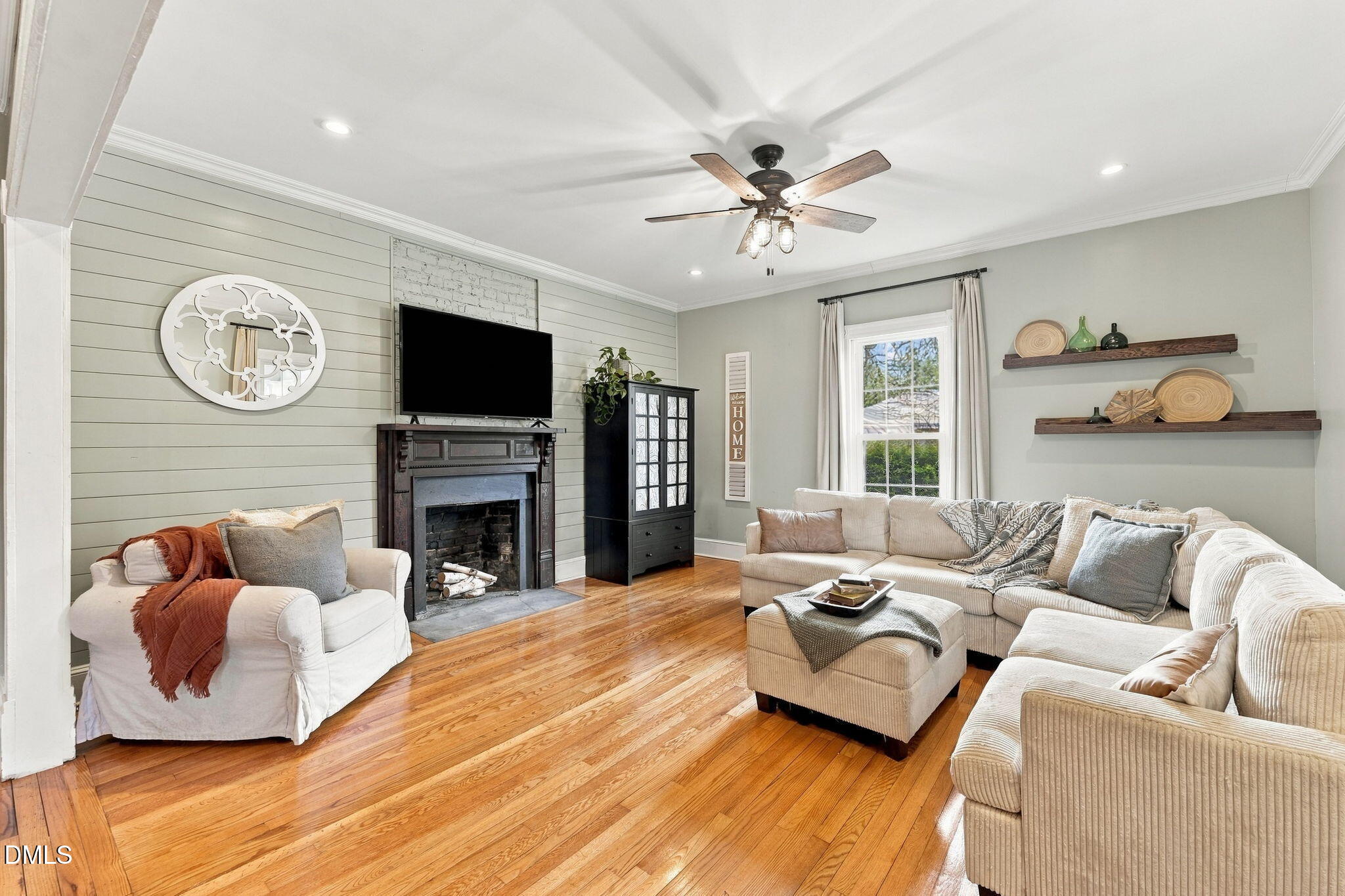 1406 E Main Street