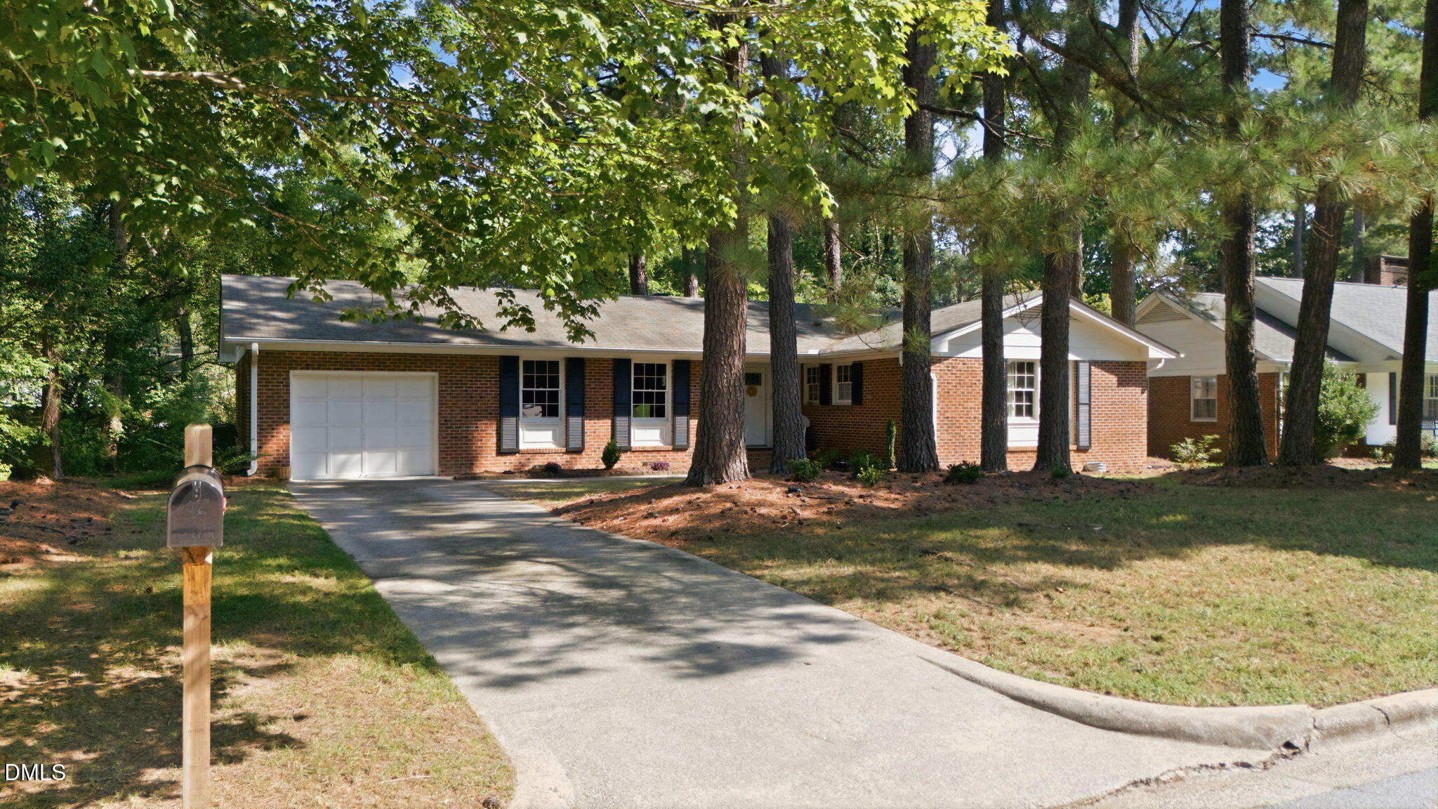 1004 Edgebrook Drive