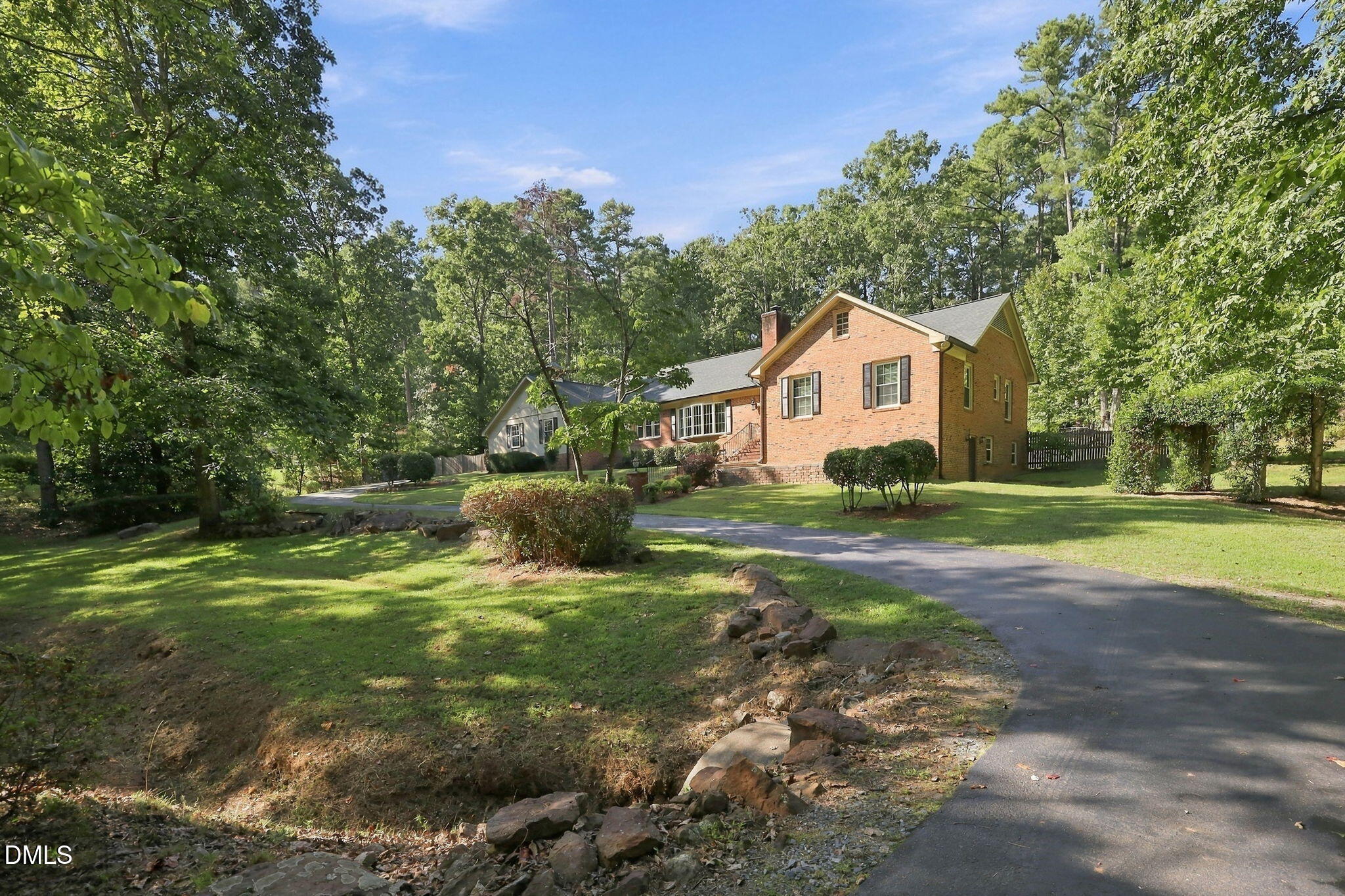 510 Valley Road