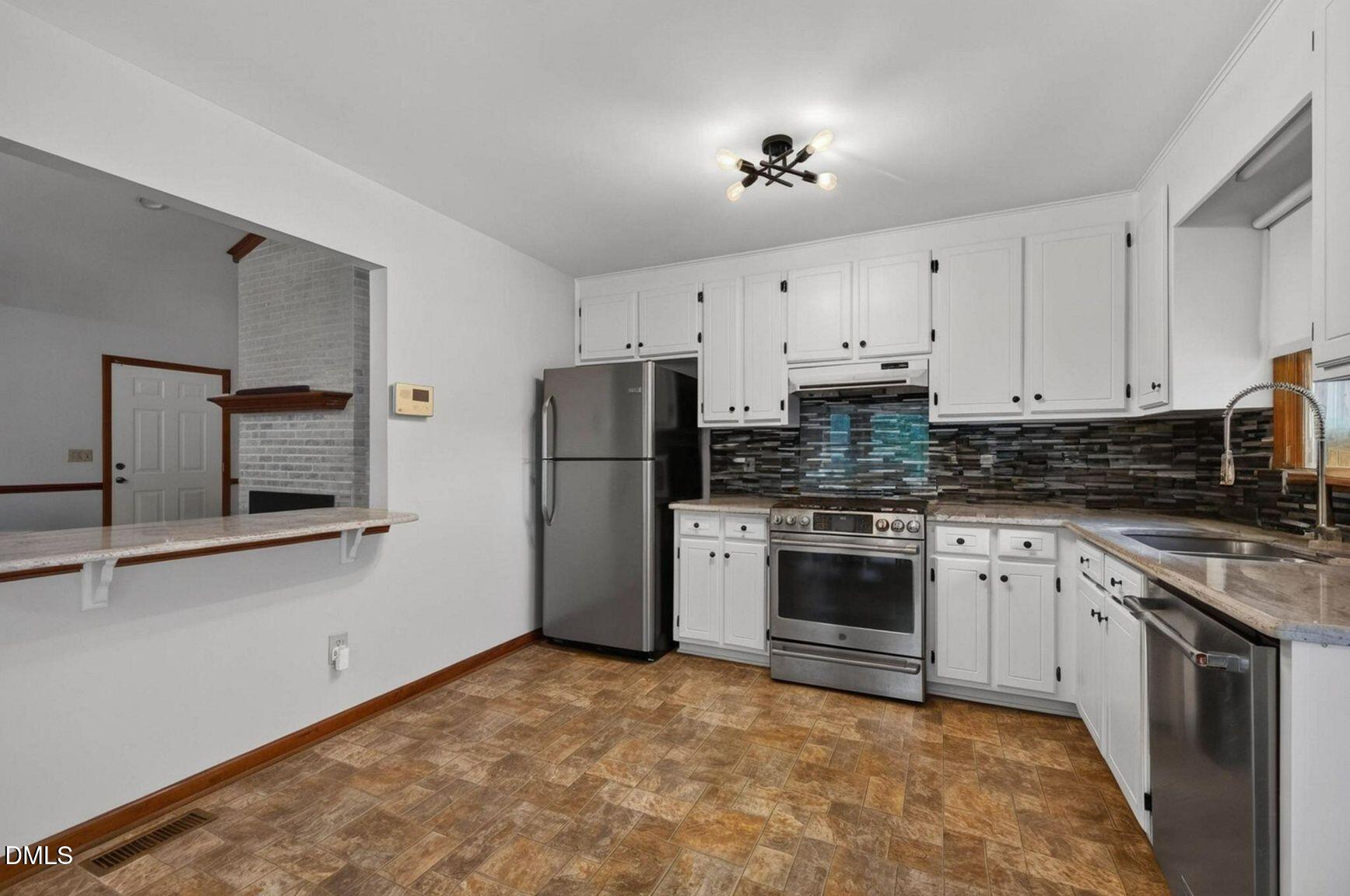 2001 Southfort Drive
