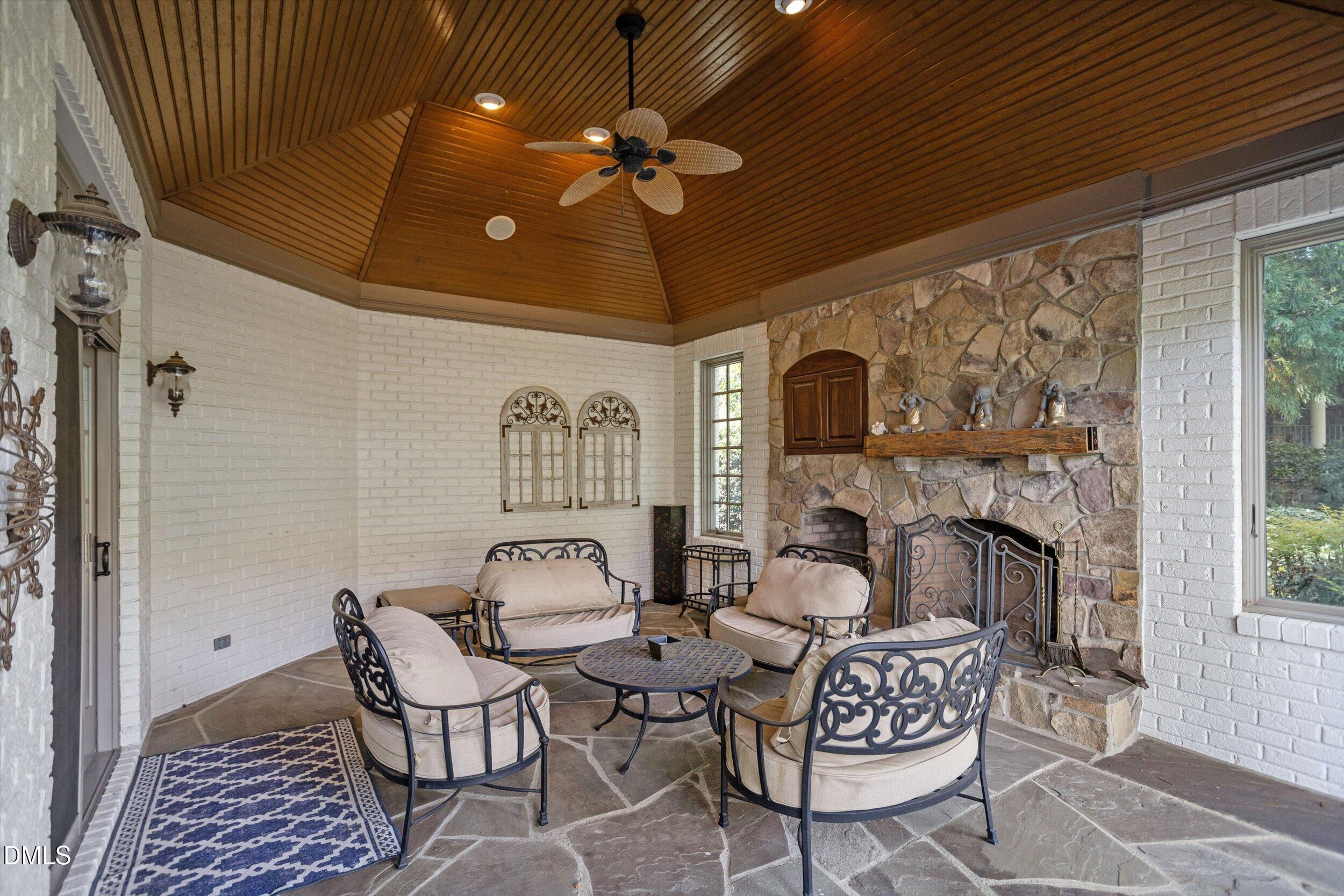 1305 Briar Patch Lane