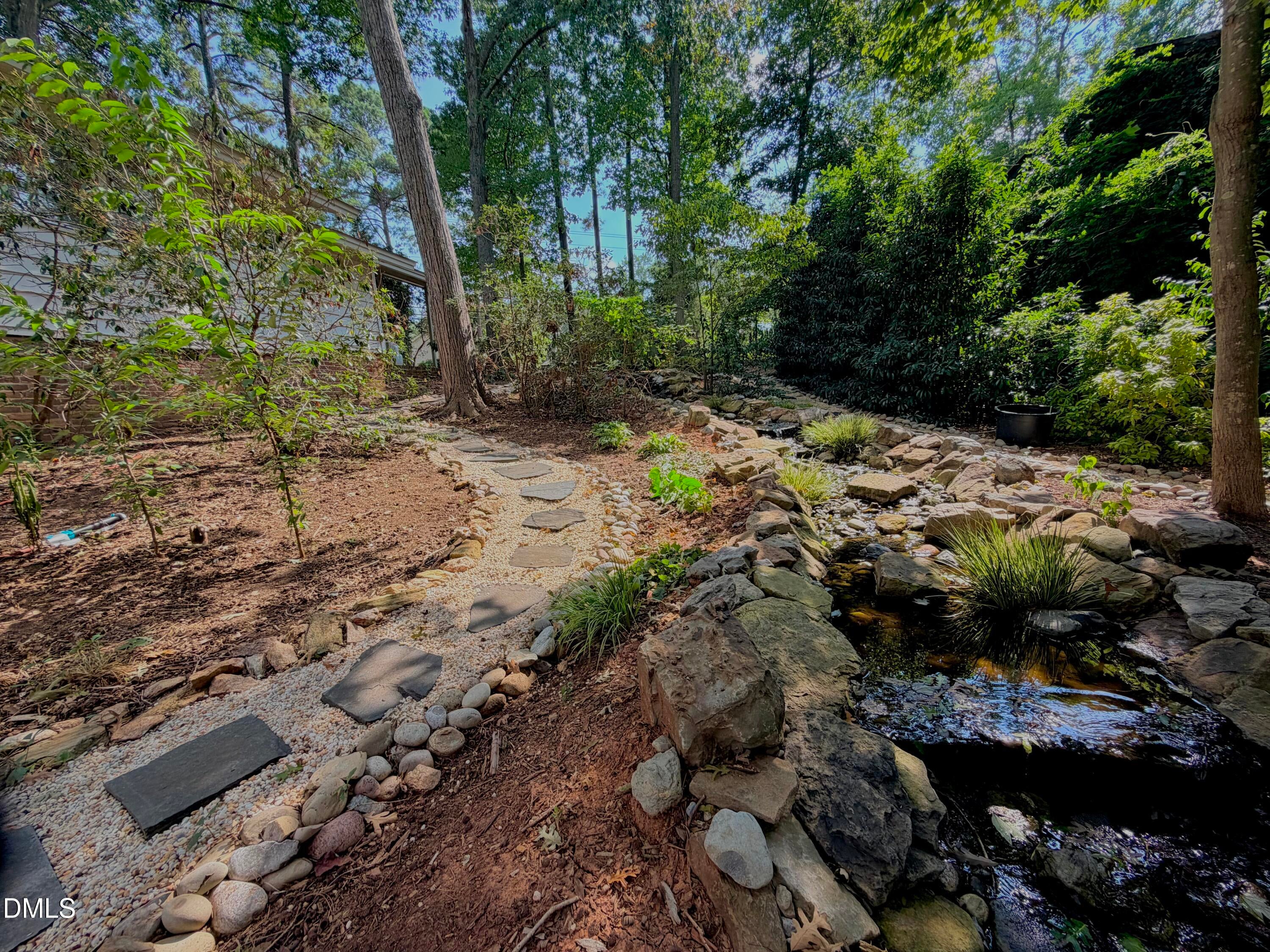 1200 Glen Eden Drive