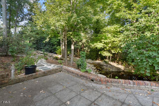 1200 Glen Eden Drive