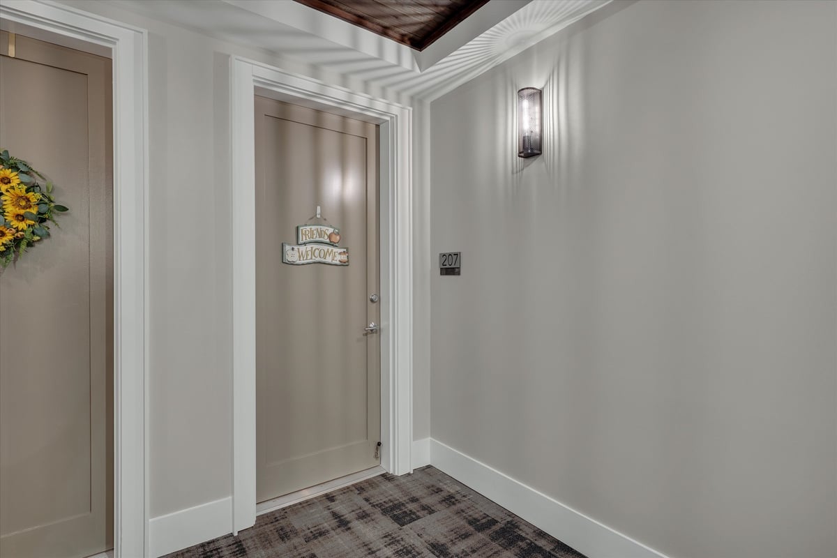 105 Chatham Walk Lane 207