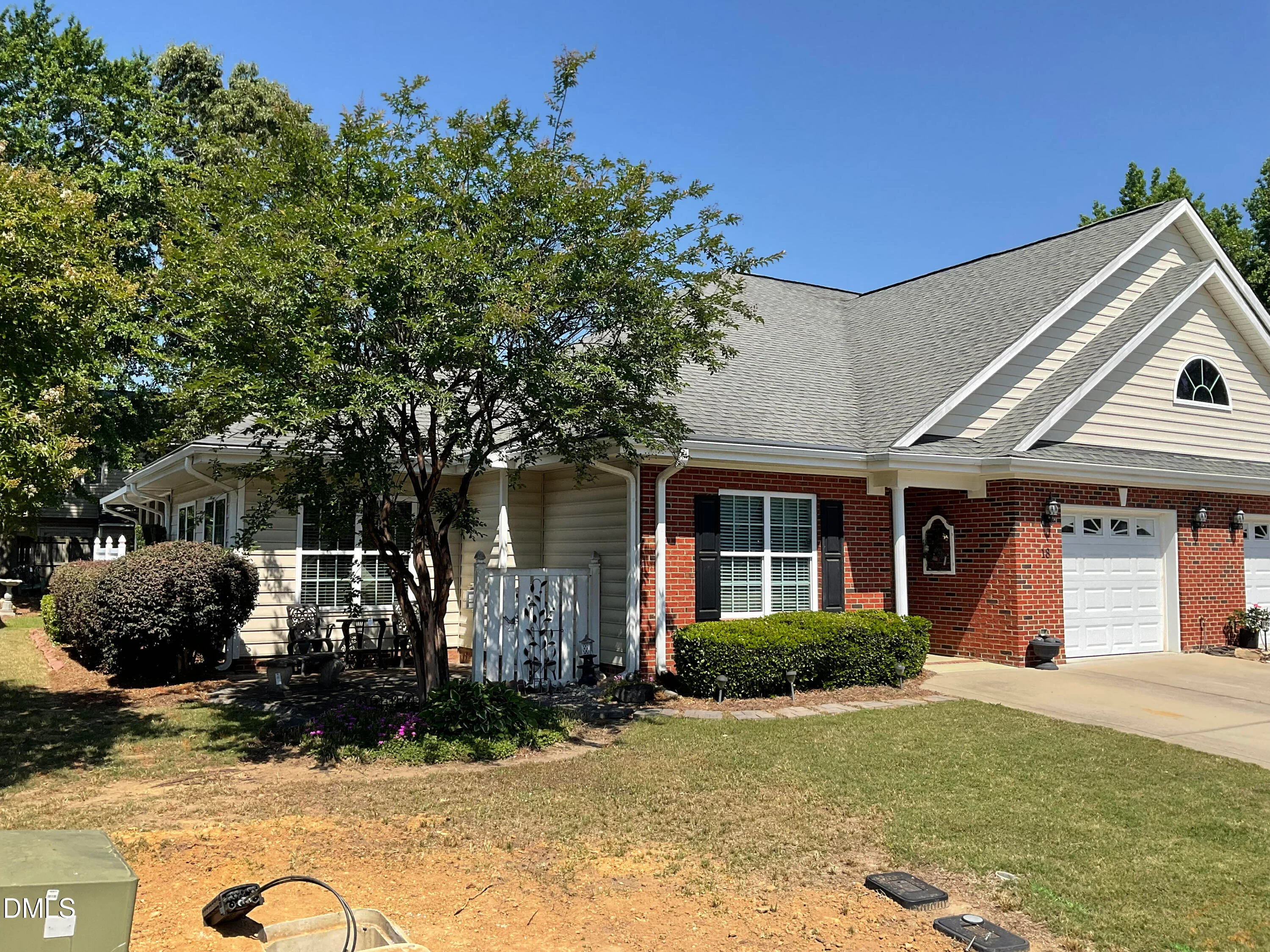 18 Stonegate Drive Unit 2a