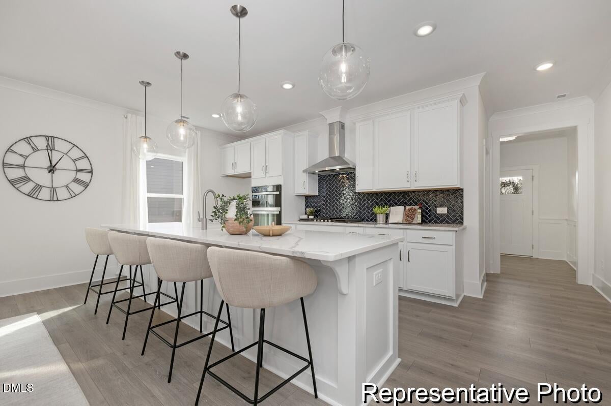 34 Hawks View Point 390