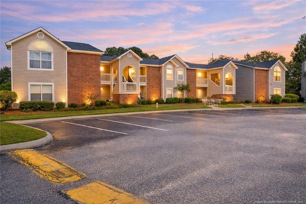 679 BARTONS LANDING PL APT 6, FAYETTEVILLE, NC 28314 - Image f659a3b219a3b2bc822cd71f336da991/2256334969