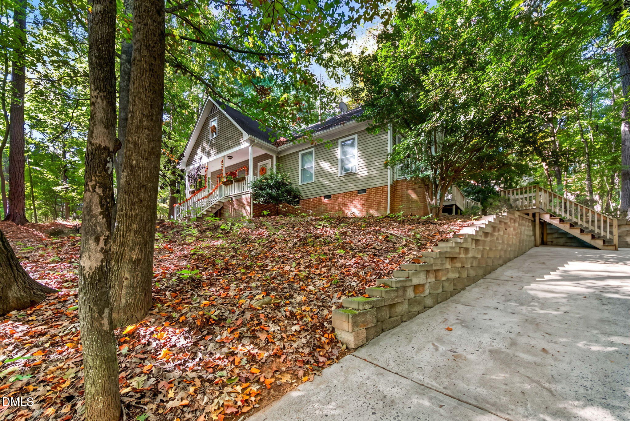 17 Alamo Court