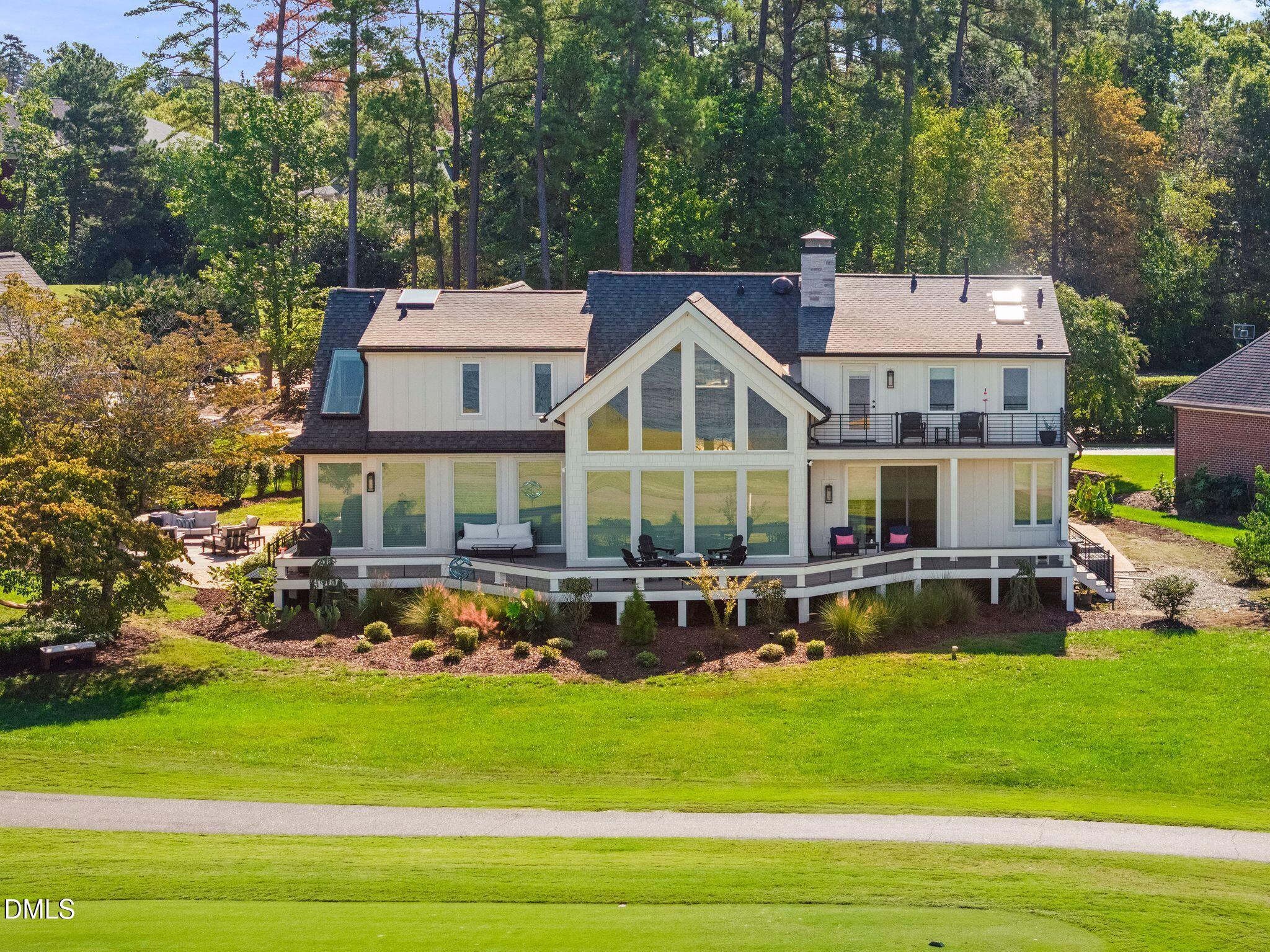 109 Summer Lakes Drive