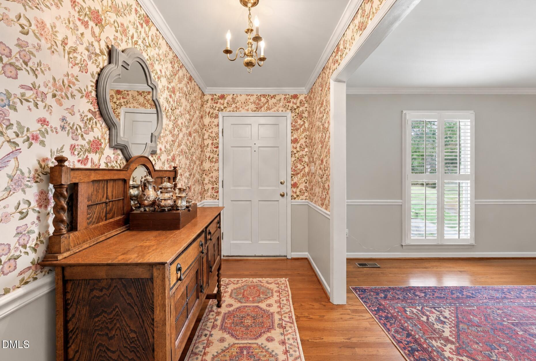 2404 Rockridge Court