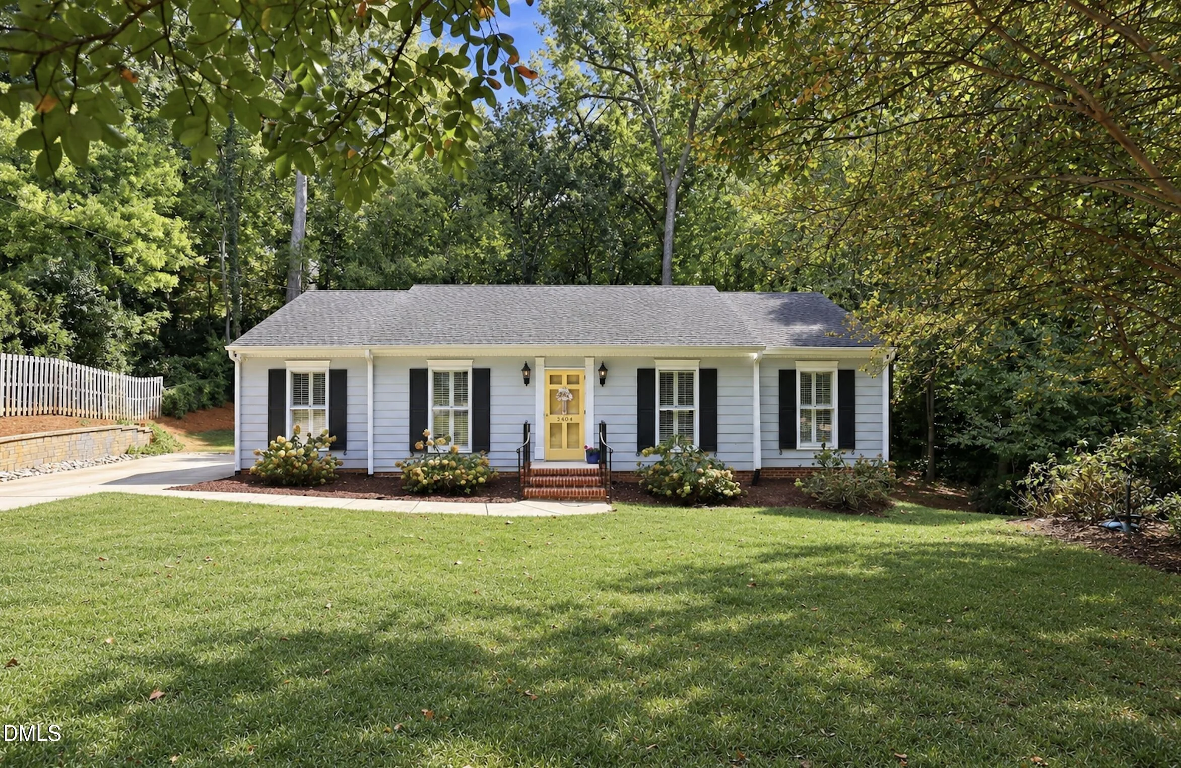 2404 Rockridge Court