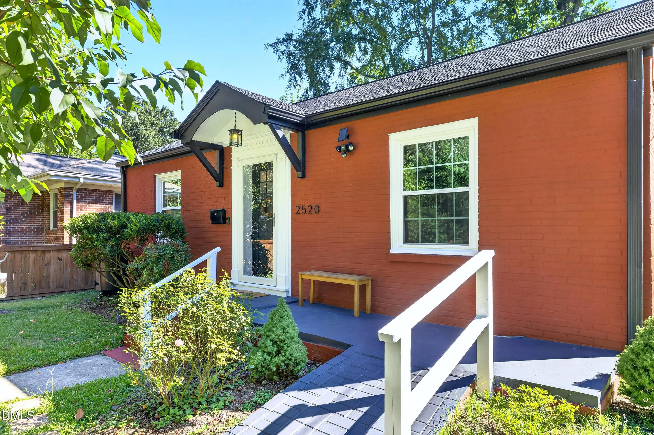 2520 Elgin Street