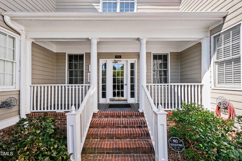 Photo of 604 Copperline Drive #201, Chapel Hill, NC 27516 (MLS # 10192479)