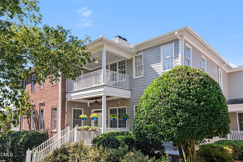 Photo of 604 Copperline Drive #201, Chapel Hill, NC 27516 (MLS # 10192479)