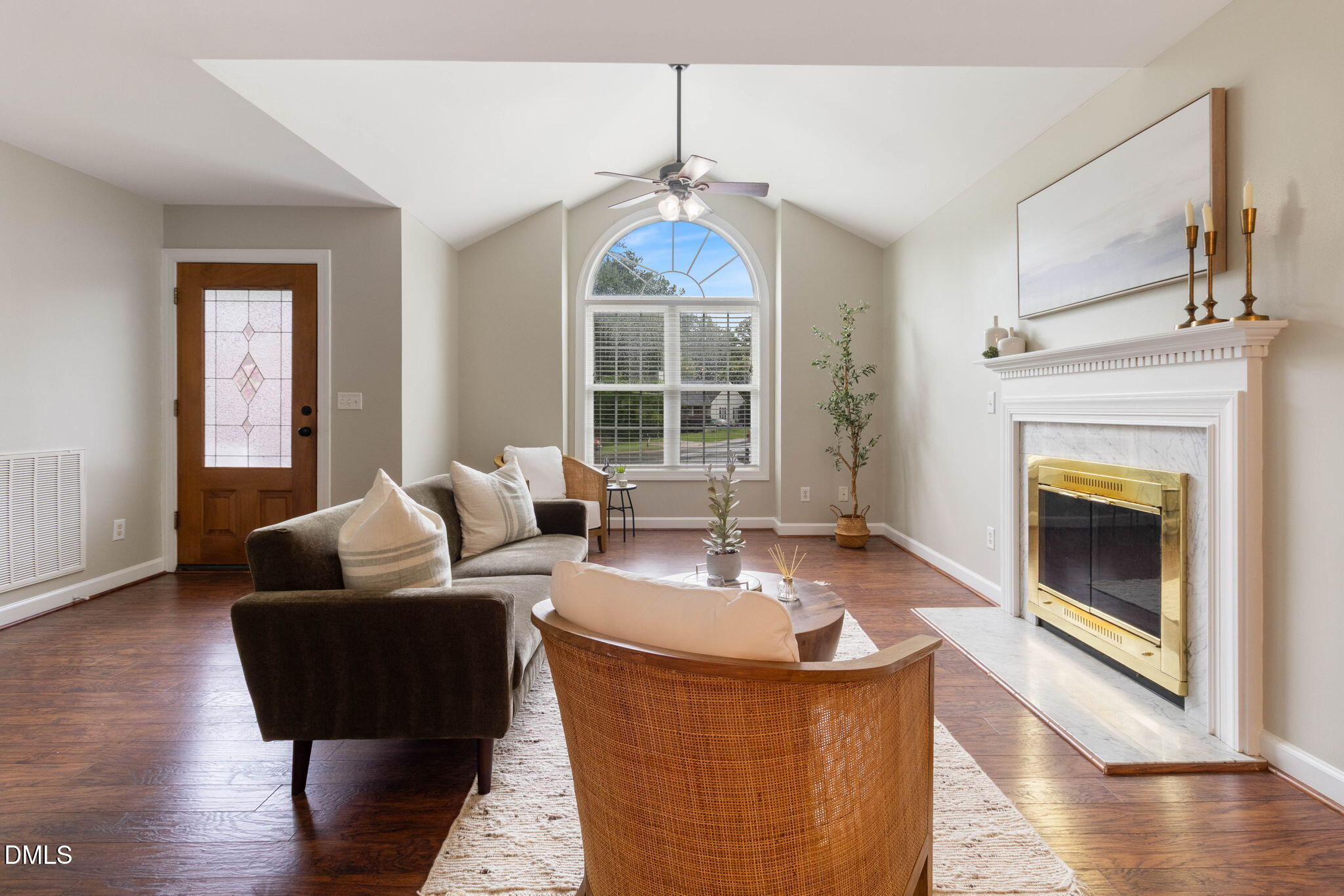 1513 Solunar Court