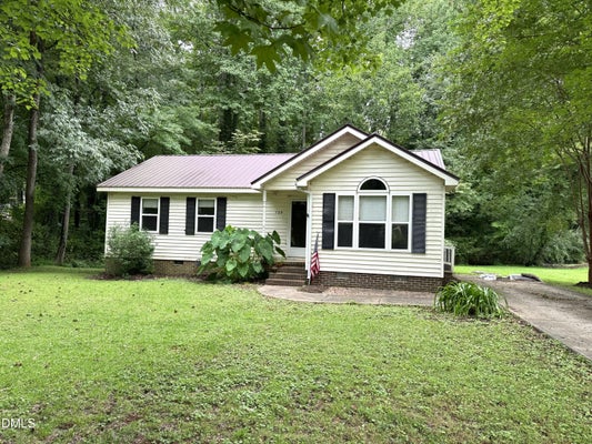 709 N FIR AVE, SILER CITY, NC 27344 - Image f8783a0c9b485d3d08d90f420b9d9966/1670471925