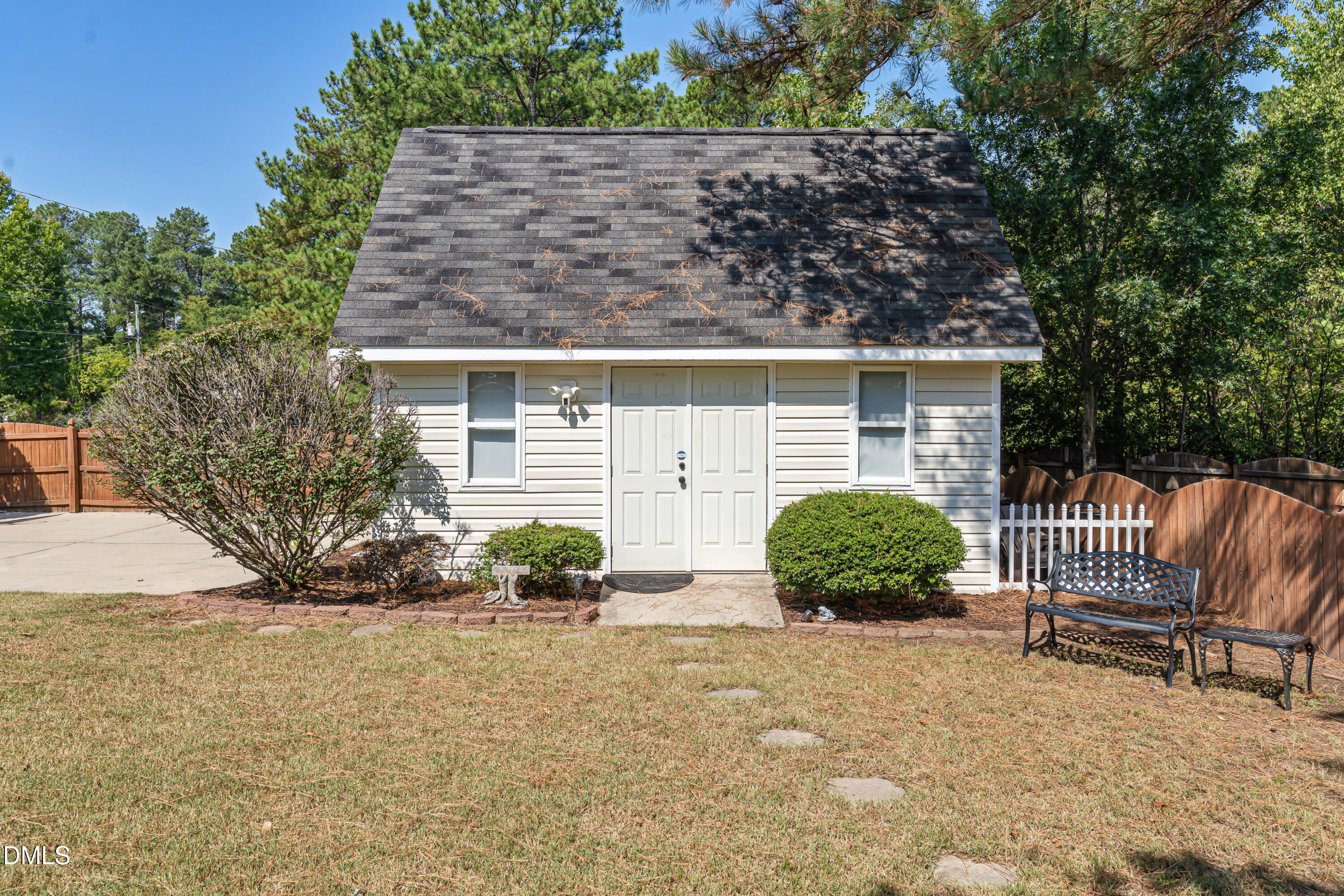 6301 Willowlawn Drive