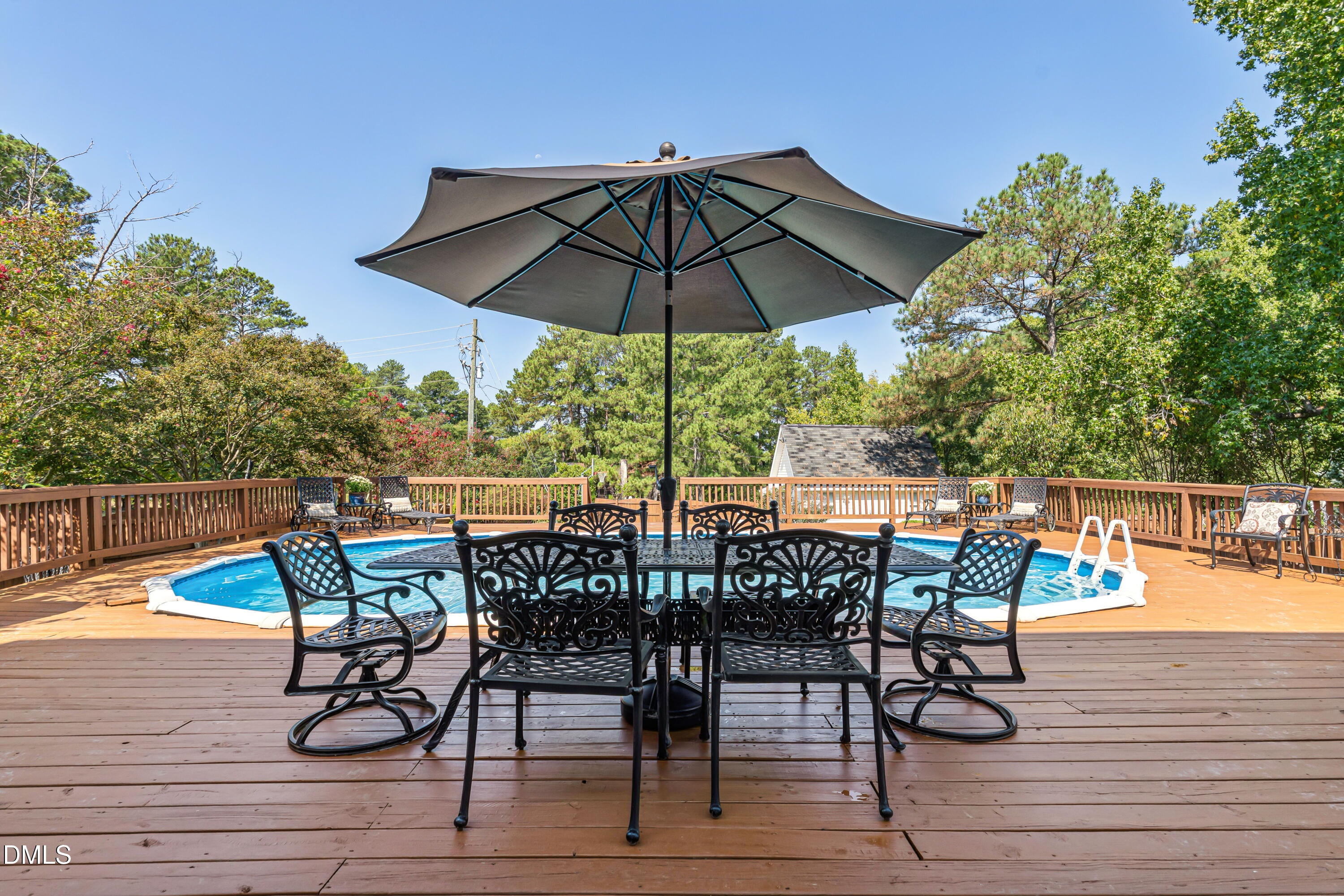 6301 Willowlawn Drive