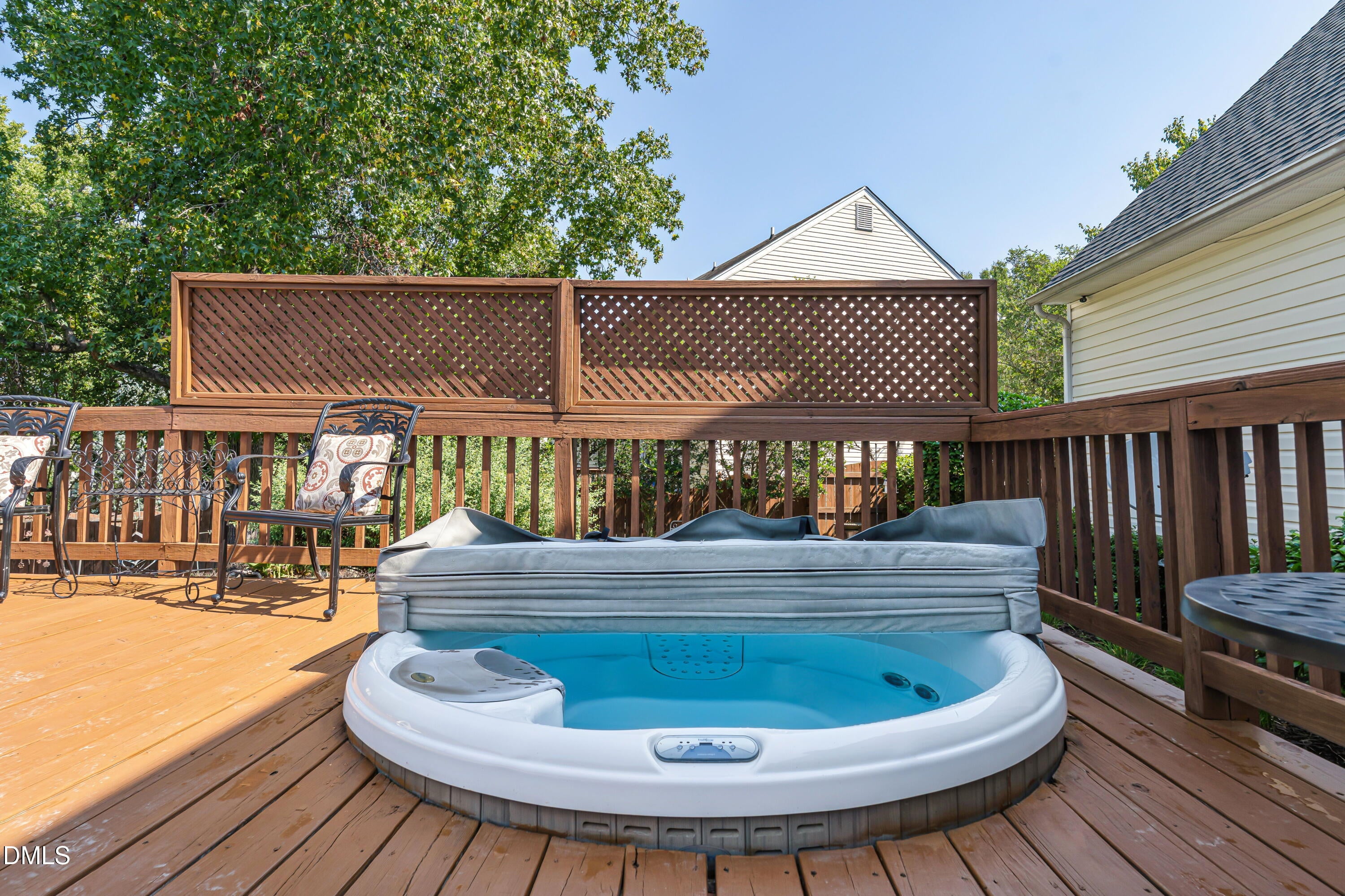 6301 Willowlawn Drive