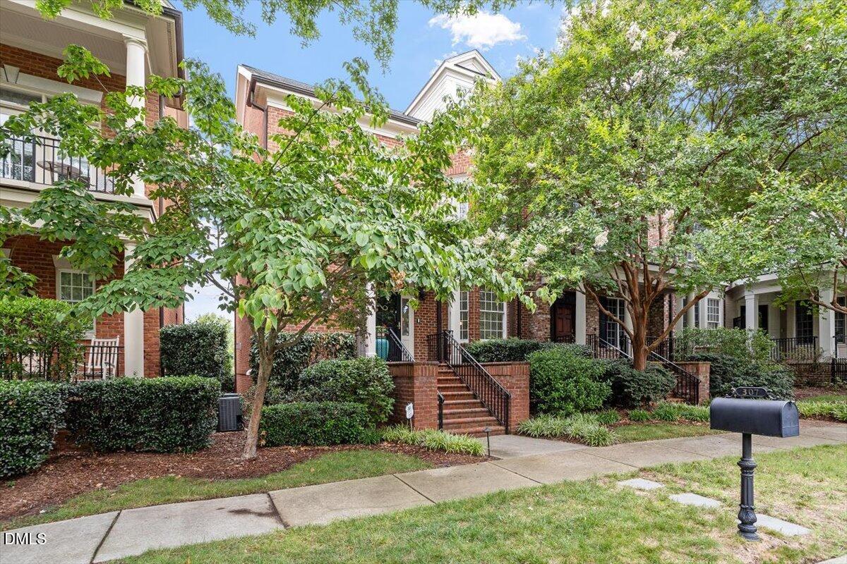 307 Circle Park Place