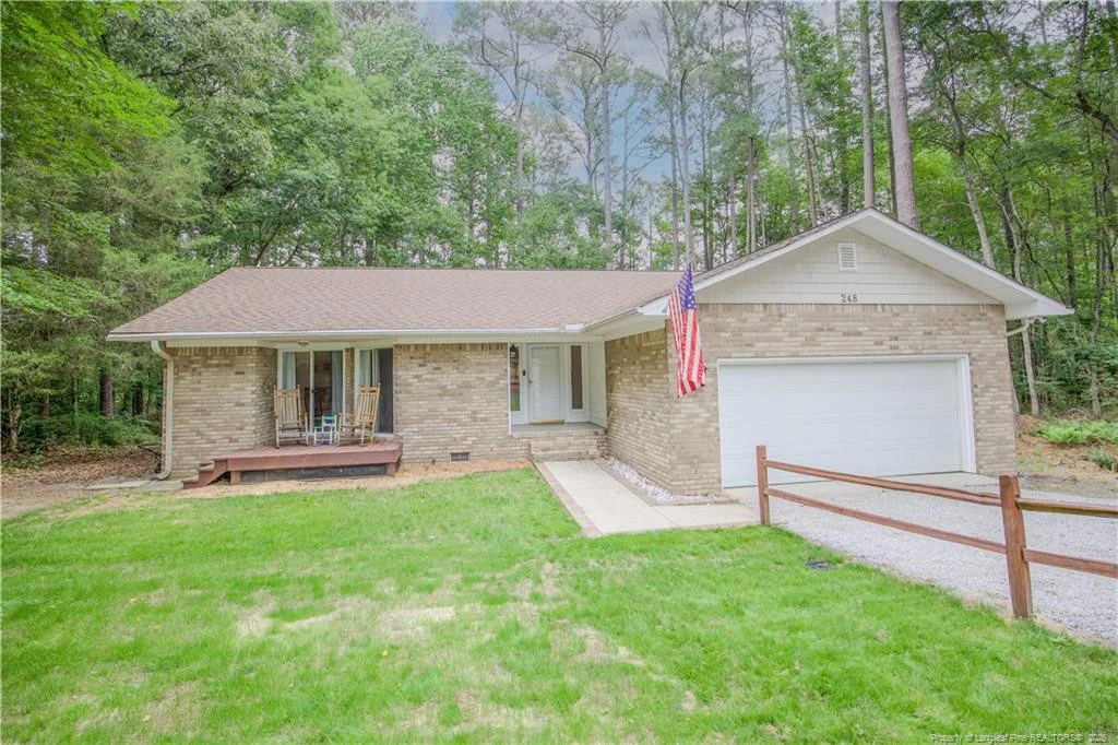 248 Chickory Place