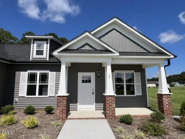 14 Alex Acres Way