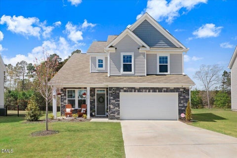 Photo for 825 Golden Plum Lane