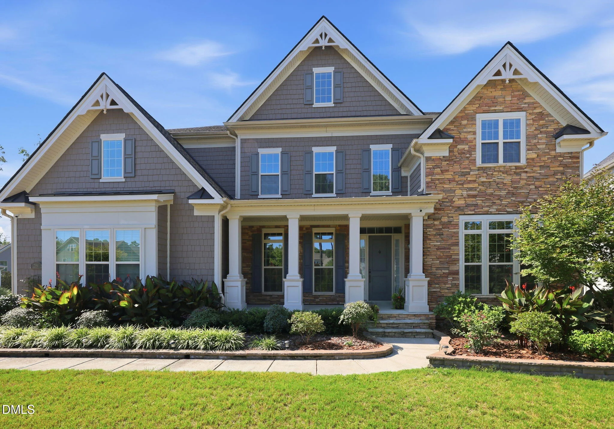 2841 Flora Oaks Way