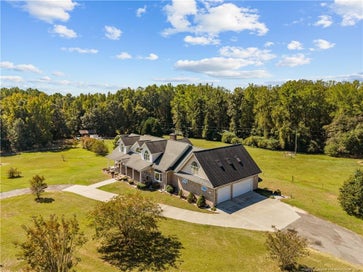 592 McNeill Mill Road Broadway NC 27505