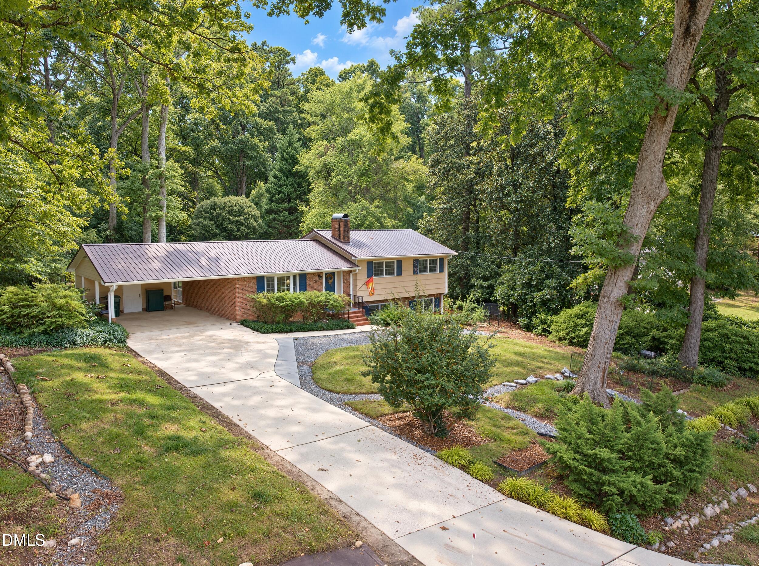 1302 Kingston Ridge Road