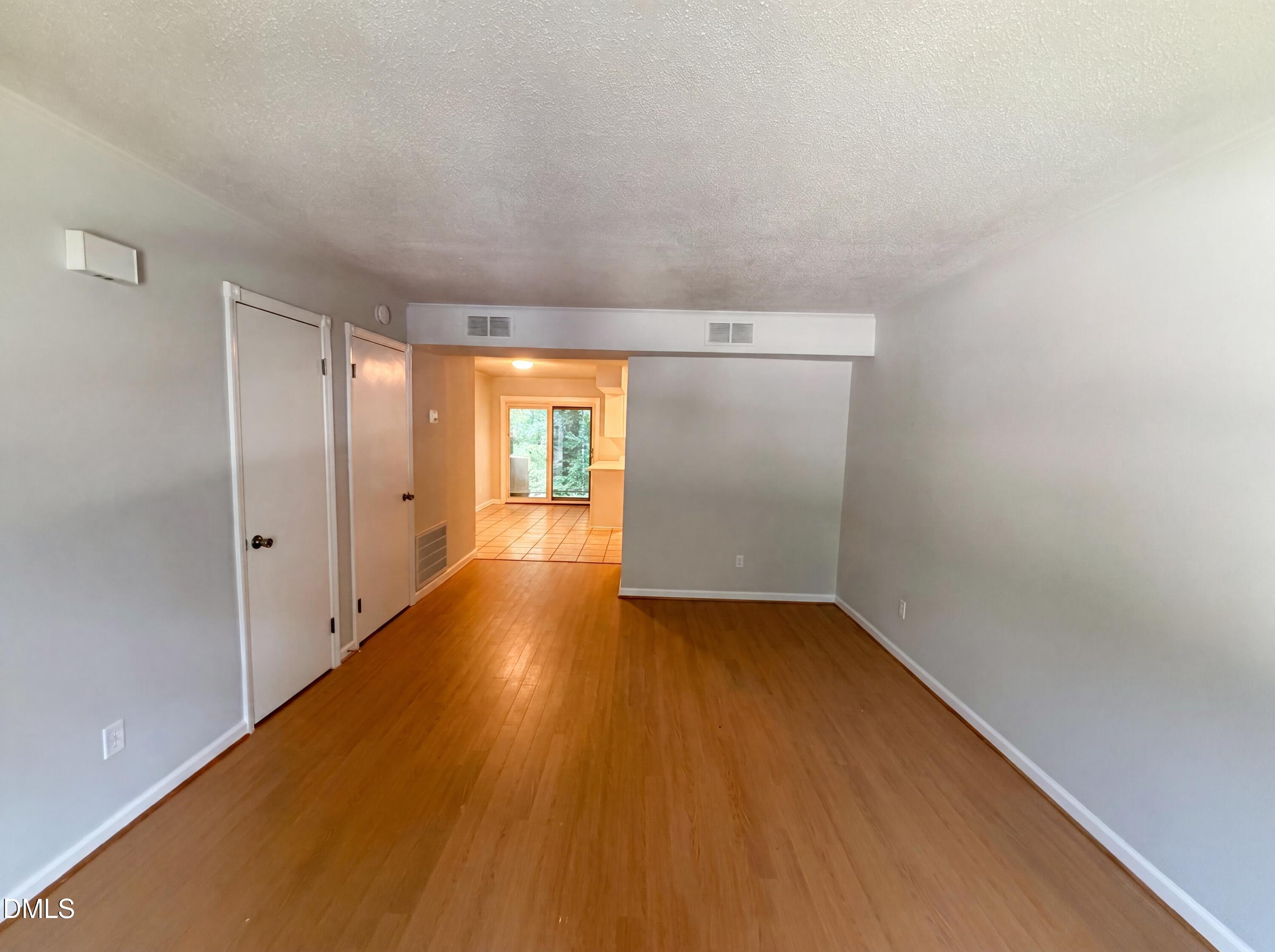 1041 Nottingham Court