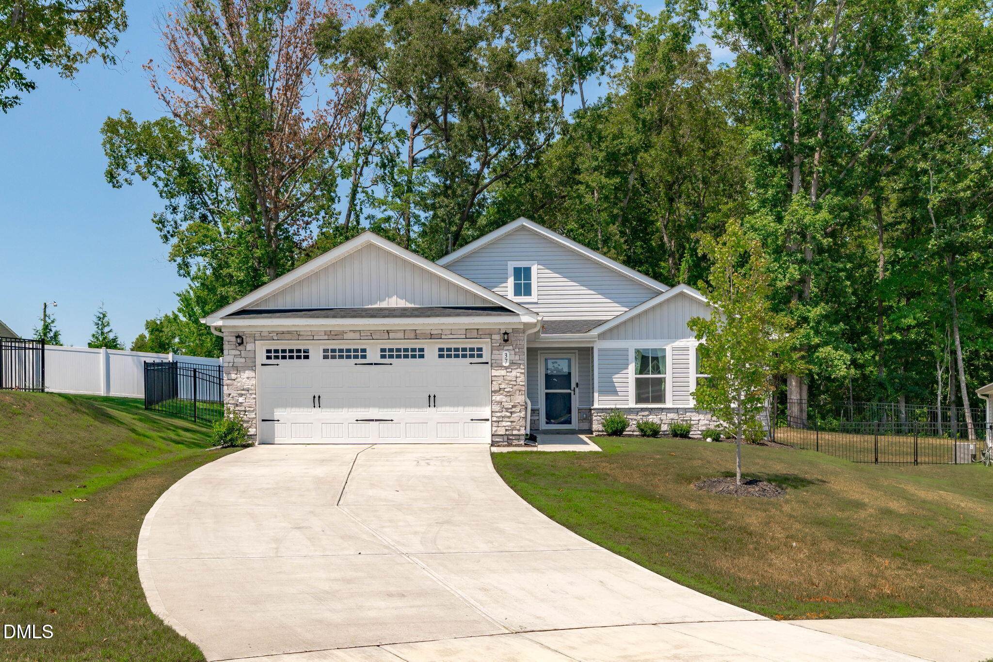 37 Richfield Court