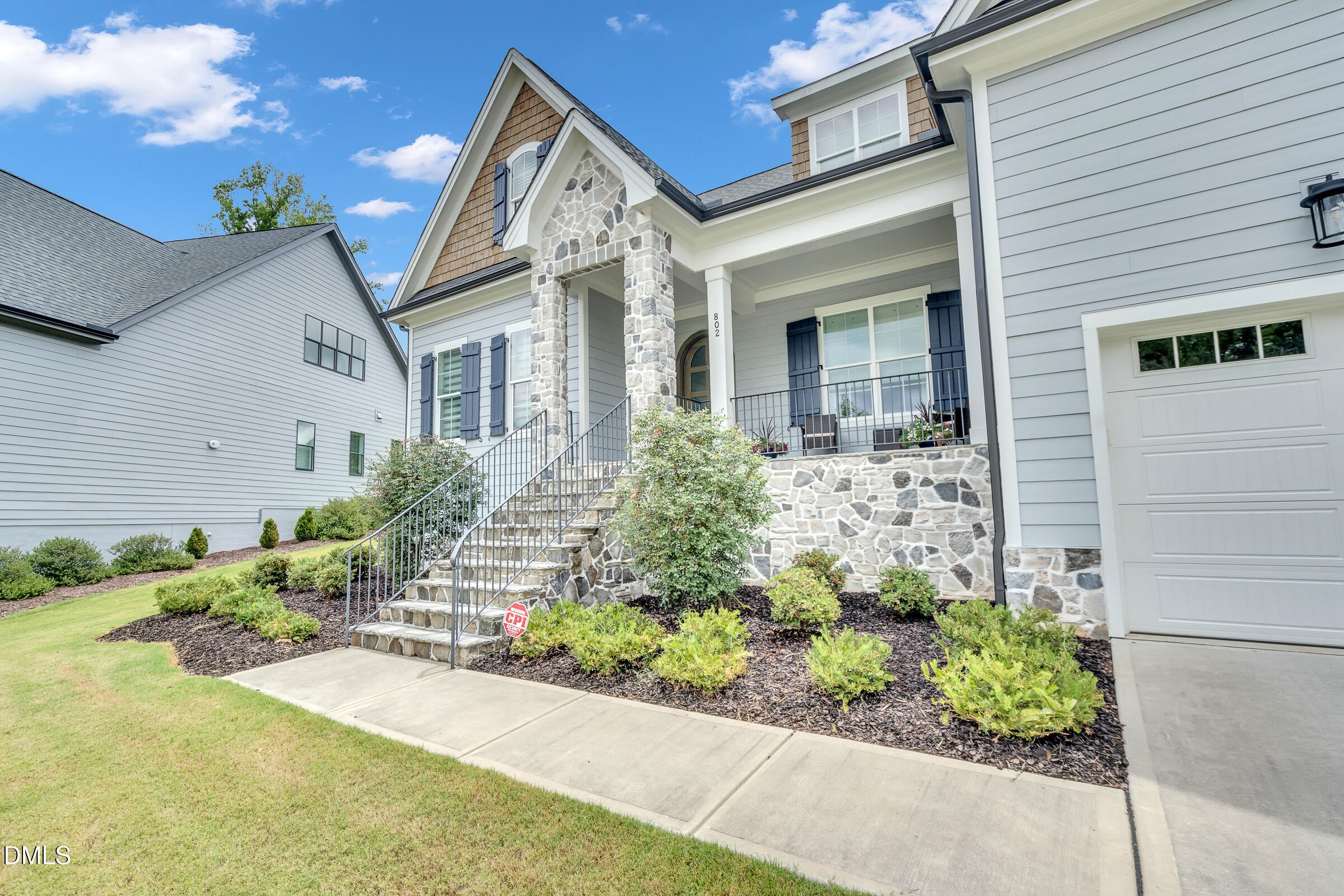802 Laurelwood Drive