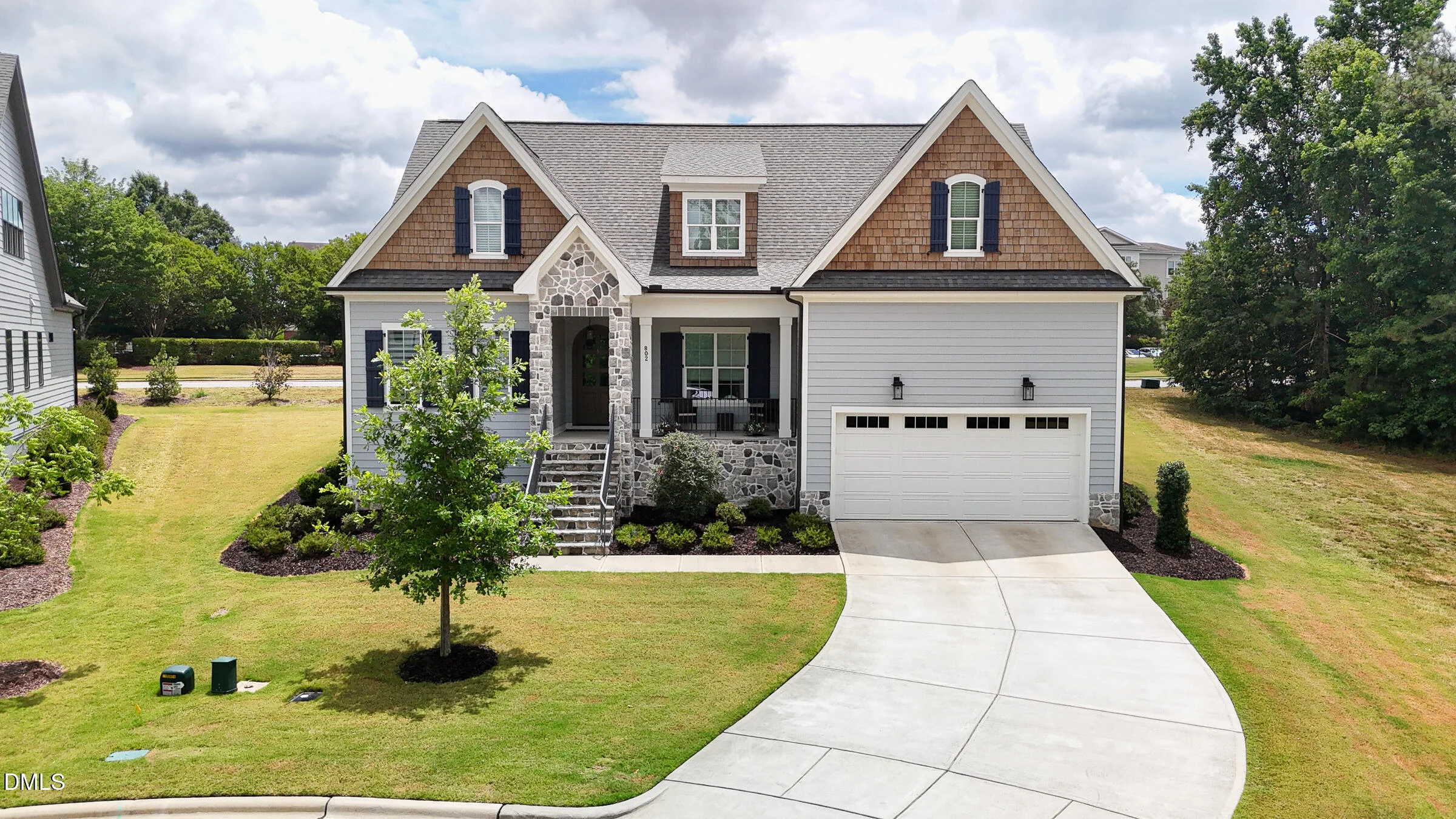 802 Laurelwood Drive