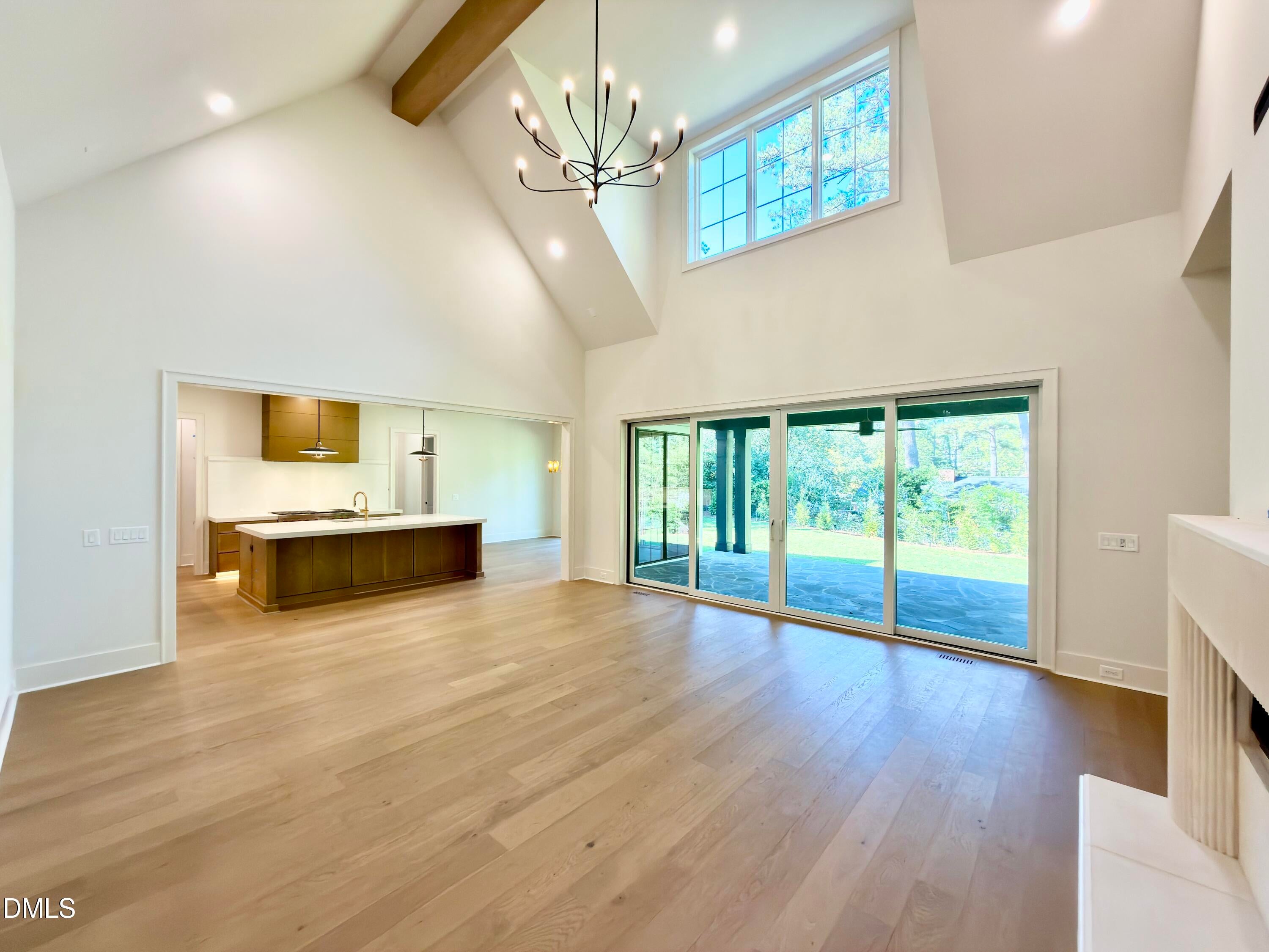 3422 Redbud Lane